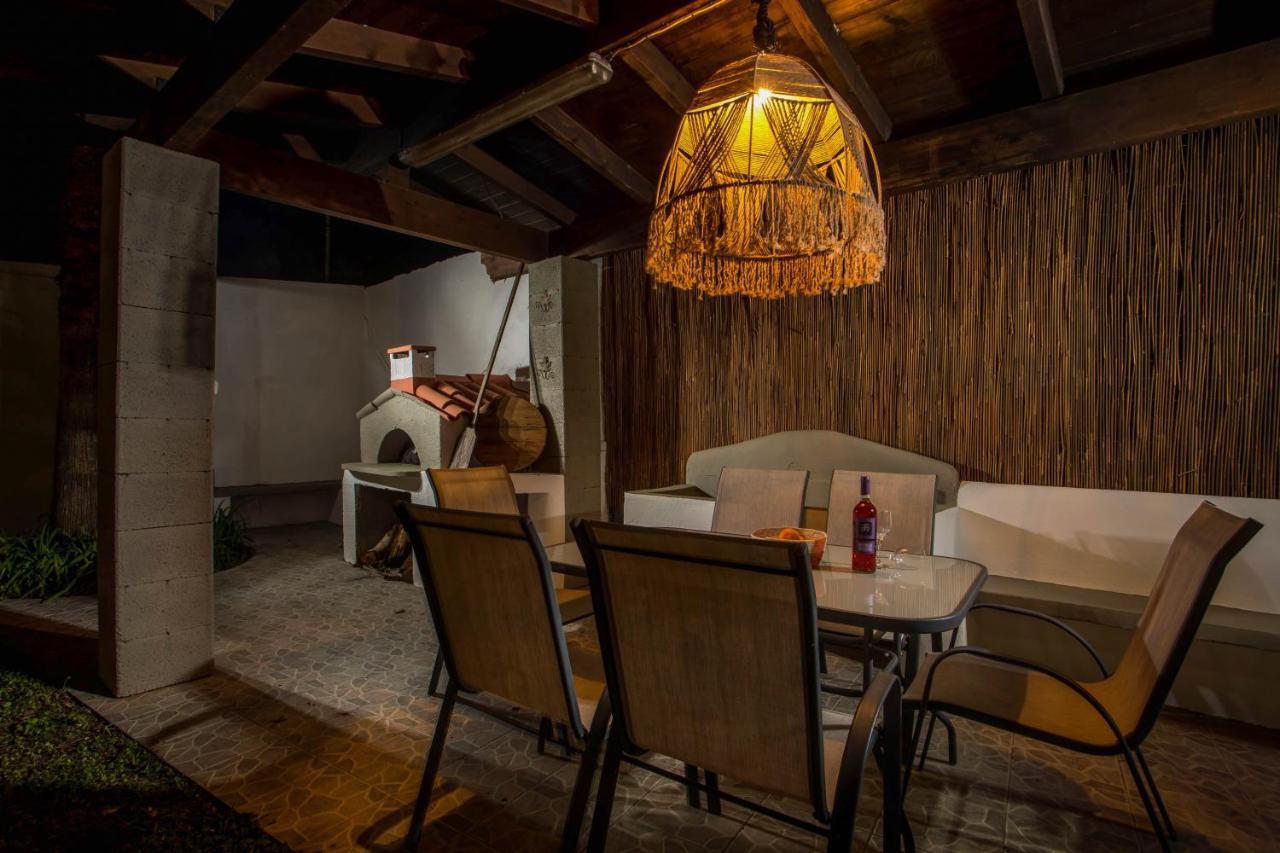 Hriska Luxury Villa إكْسِيا المظهر الخارجي الصورة